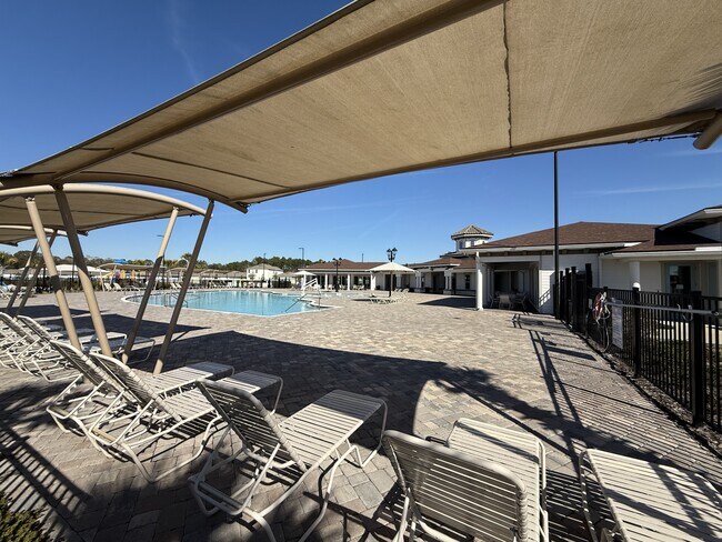 Building Photo - 350 Ardila Cir