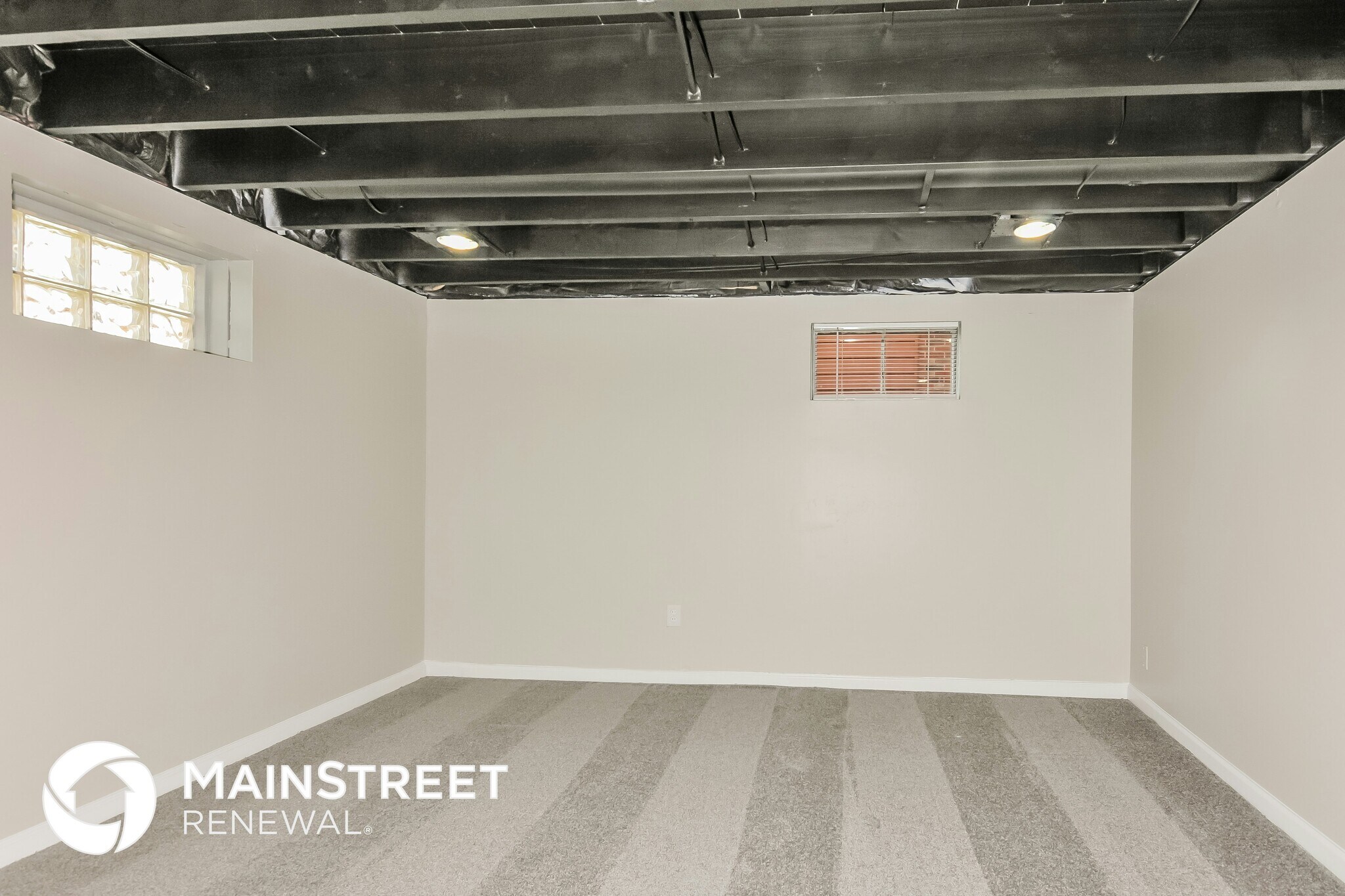 Building Photo - 535 Ryan Dr