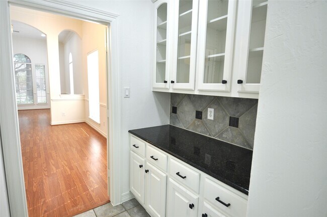 Building Photo - 1914 Sand Hollow Ln