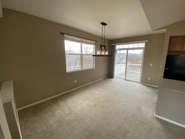 Building Photo - 2115 Grays Peak Dr