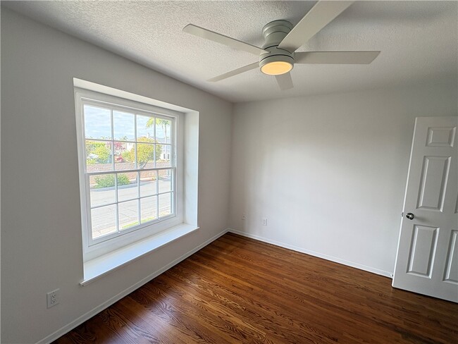 Building Photo - 5902 Nordina Dr