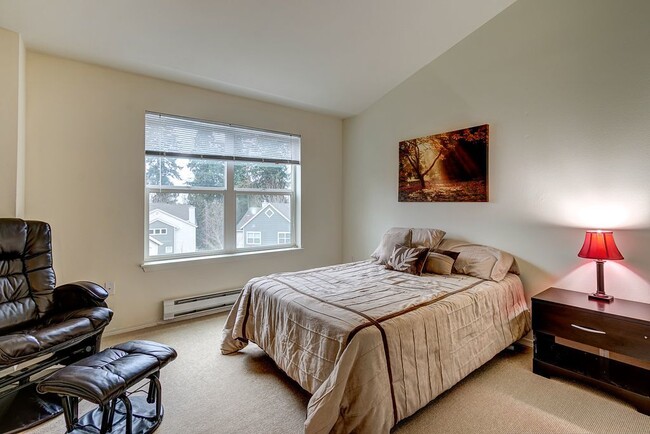 Building Photo - Lynnwood Townhome