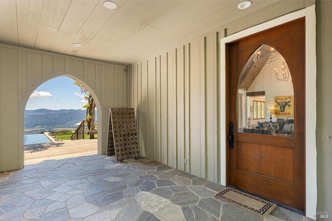 Building Photo - 865 Bell Canyon Rd