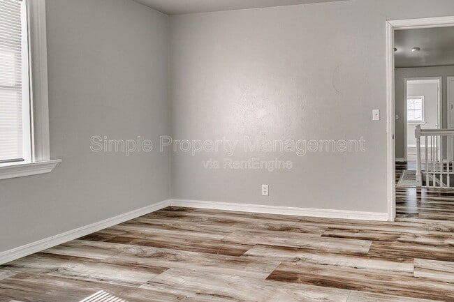 Building Photo - 820 NE 81st St