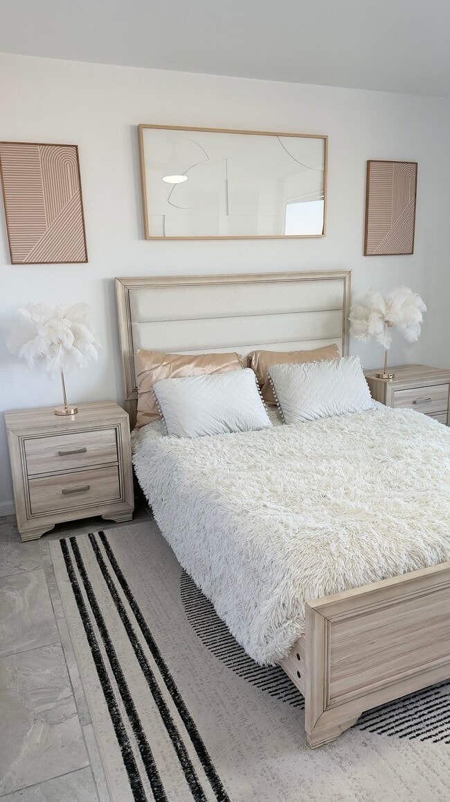 Building Photo - 651 Seaview Ct