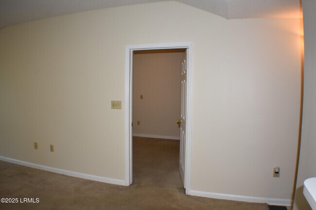 Building Photo - 1231 Ladys Island Dr