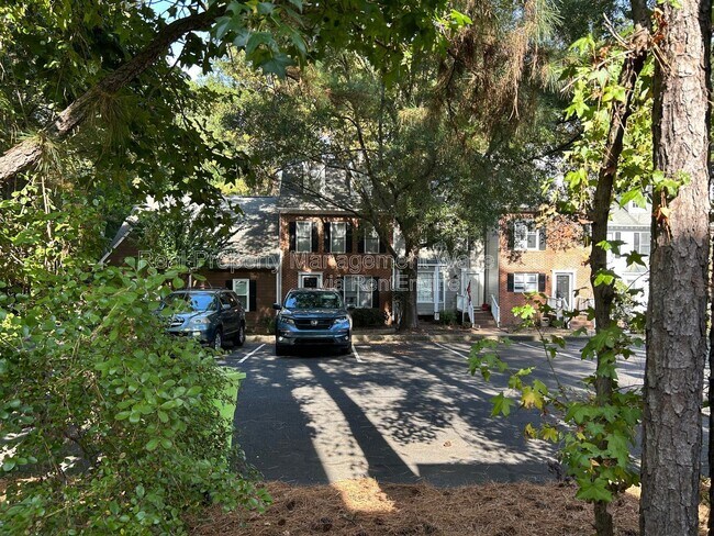 Building Photo - 7016 Epping Forest Dr
