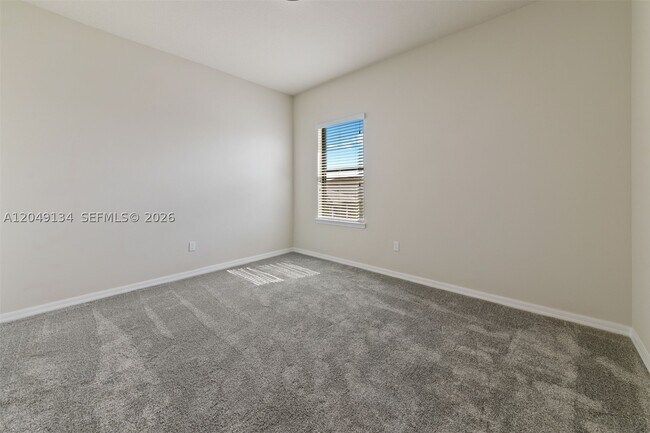Building Photo - 4470 Waterside Dr
