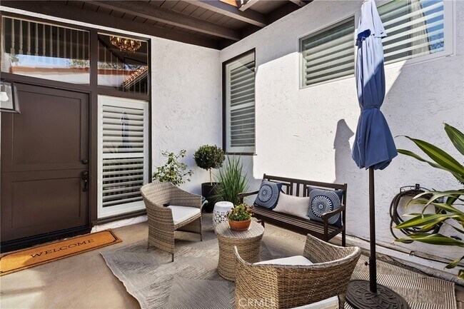 Building Photo - 2981 Quedada