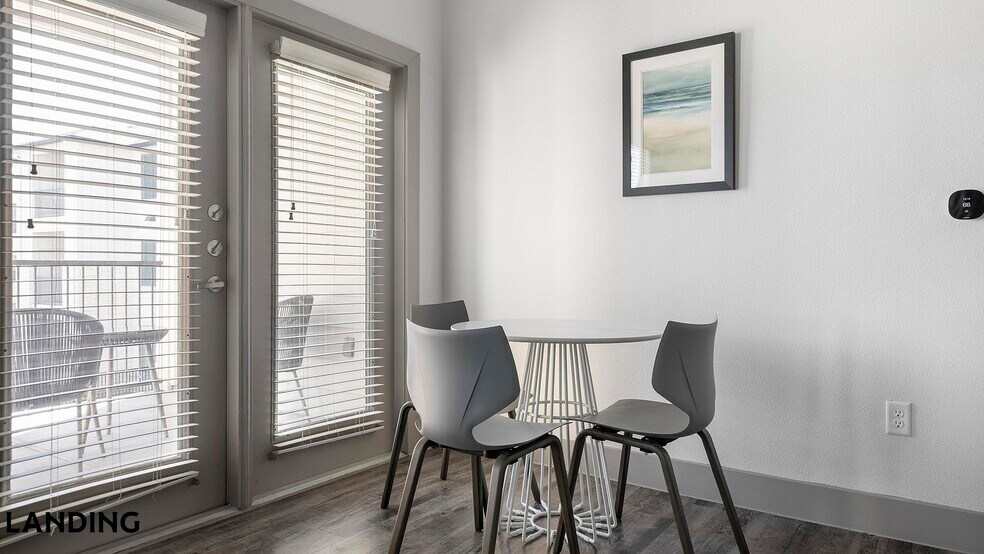 Building Photo - 12500 Shadowglen Trce