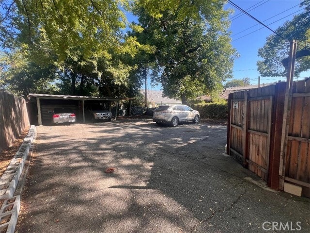 Building Photo - 136 N Bonnie Ave