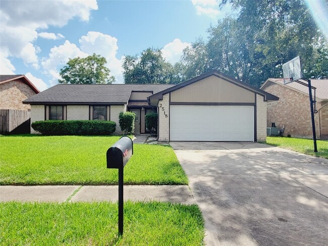 Building Photo - 2518 Sage Brush Ln