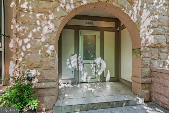 Building Photo - 1421-1423 Chapin St NW
