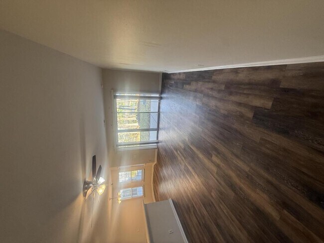 Building Photo - 260 McKendree Ln