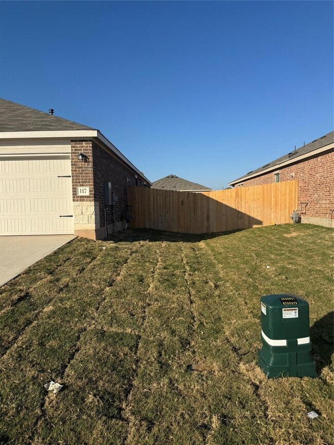 Building Photo - 117 Donnington Dr