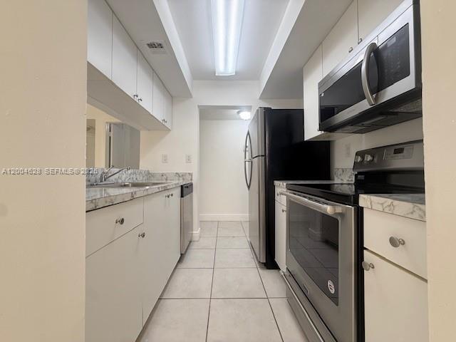 Building Photo - 8215 SW 152nd Ave