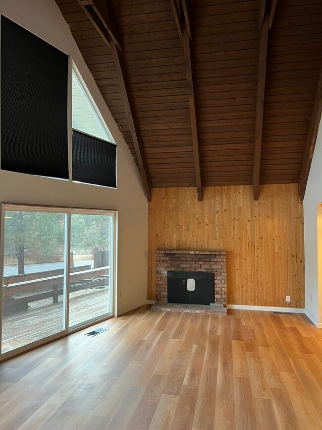 Building Photo - 1506 Murietta Dr