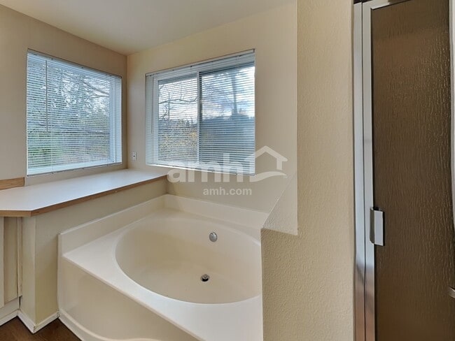 Building Photo - 23703 SE 248th St