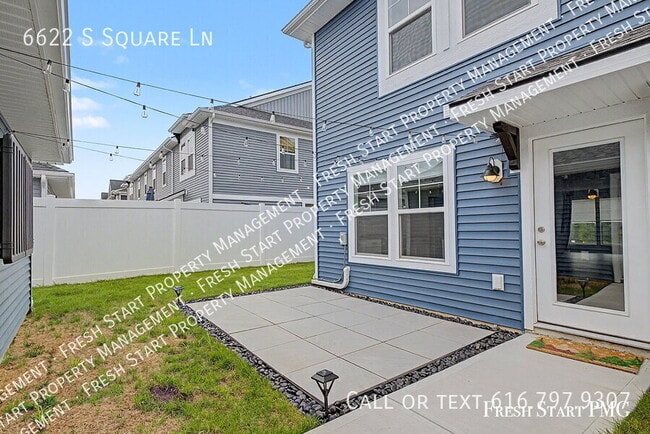 Building Photo - 6622 S Square Ln