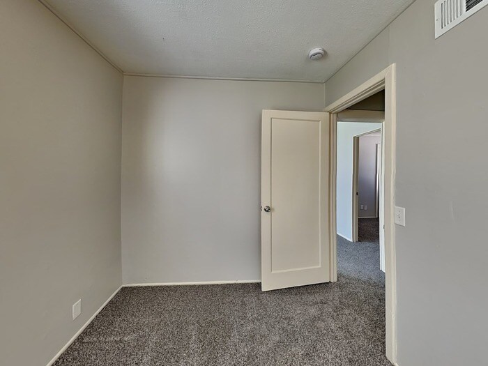 Building Photo - 3300 Welcome Ave N