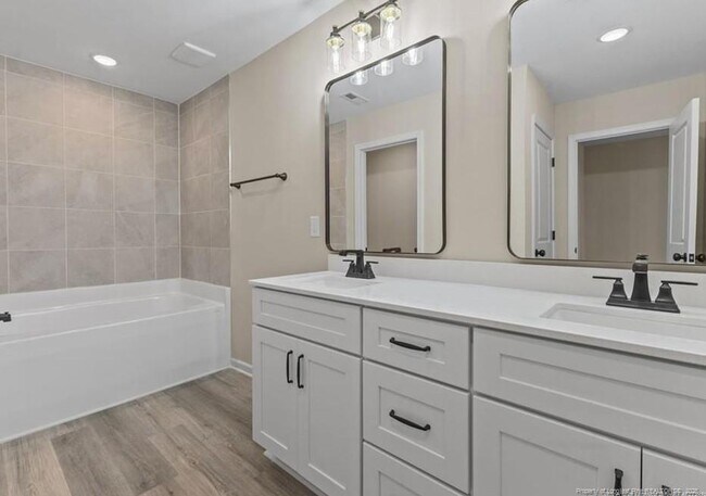 Building Photo - 7001 Summerlin Dr