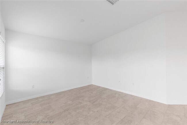 Building Photo - 6151 Monegro St