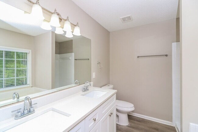 Building Photo - 387 Darter Run NW