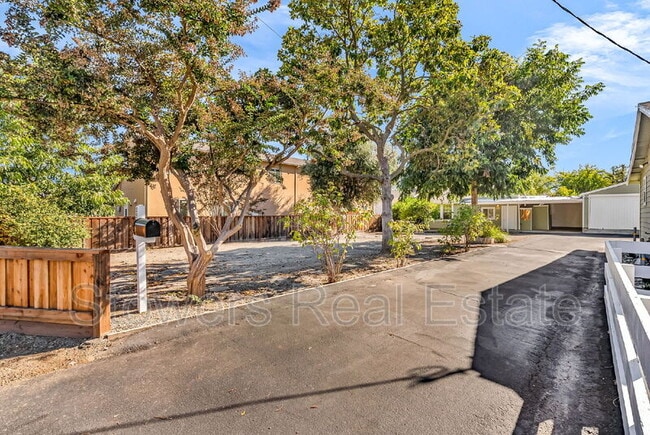 Building Photo - 2934 Pacheco Blvd