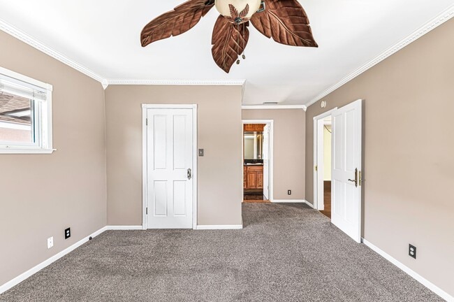 Building Photo - Expansive Three-Bedroom Home with Front and Back Yard in Long Beach AVAILABLE NOW