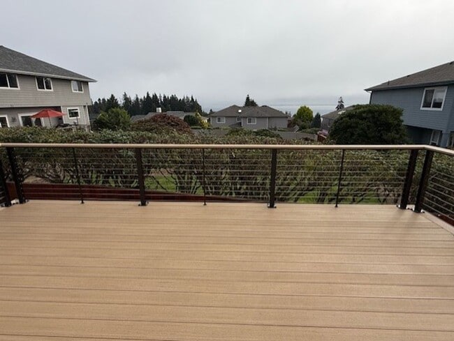 Building Photo - UPDATED CHAFFEY 4 BEDROOOM KINGSTON HOME FOR RENT WITH GREAT VIEWS!