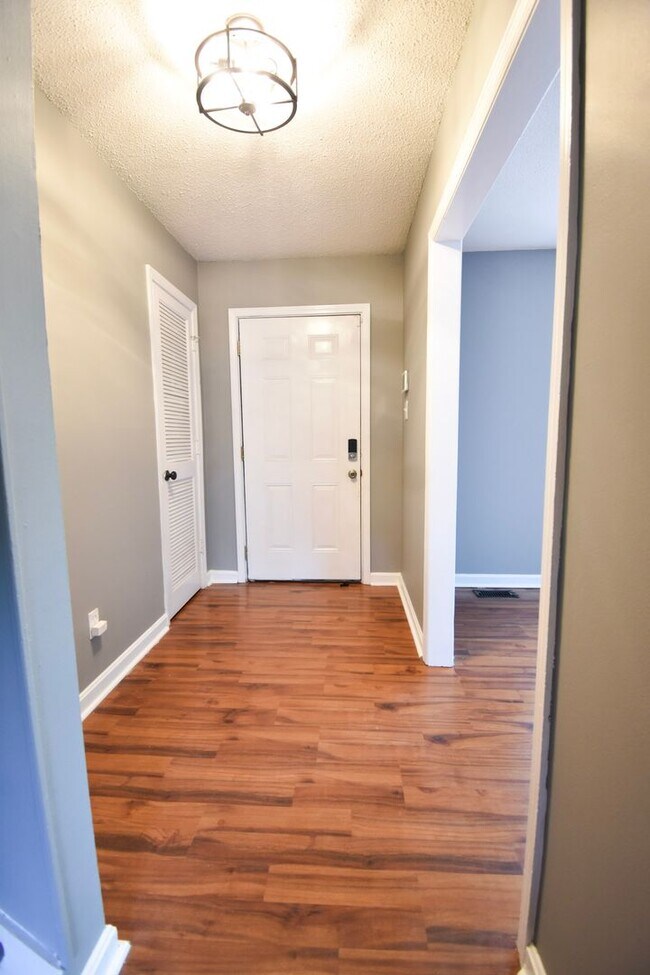 Building Photo - COMING SOON-4 Bedroom, 2.5 Bathroom Home- Pets Allowed
