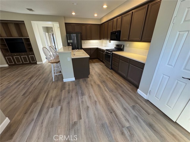 Building Photo - 37700 Quintana Dr