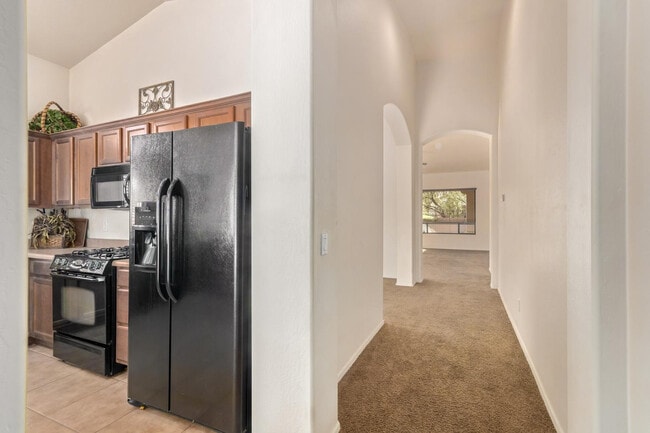 Building Photo - 6850 E Pearl St