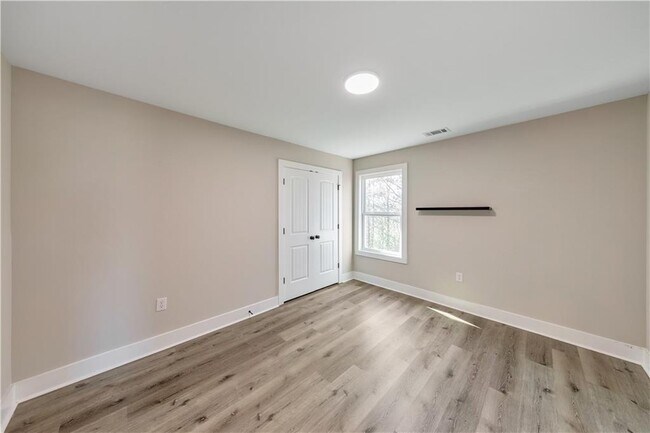 Building Photo - 336 Nobleman Way