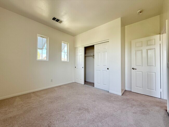 Building Photo - 13642 Pinnacle Way