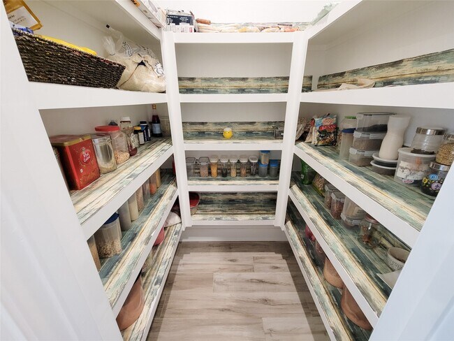 Building Photo - 13806 Friarstone Pointe Dr