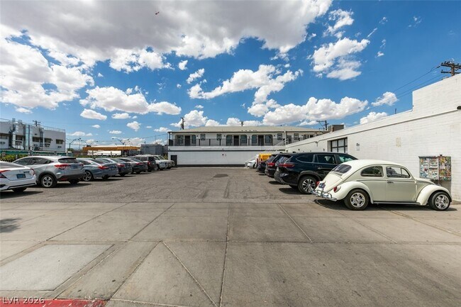 Building Photo - 1116 S Casino Center Blvd