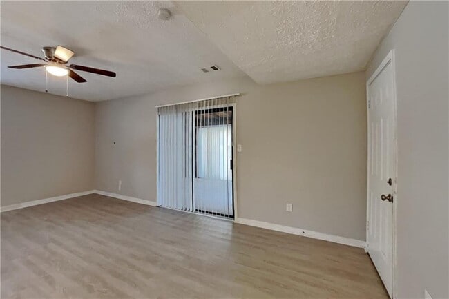 Building Photo - 3263 Holly Mill Run