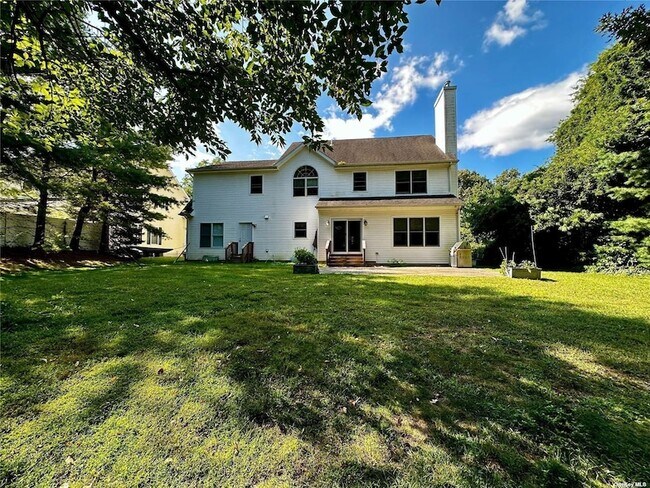 Building Photo - 57A Hillwood Dr