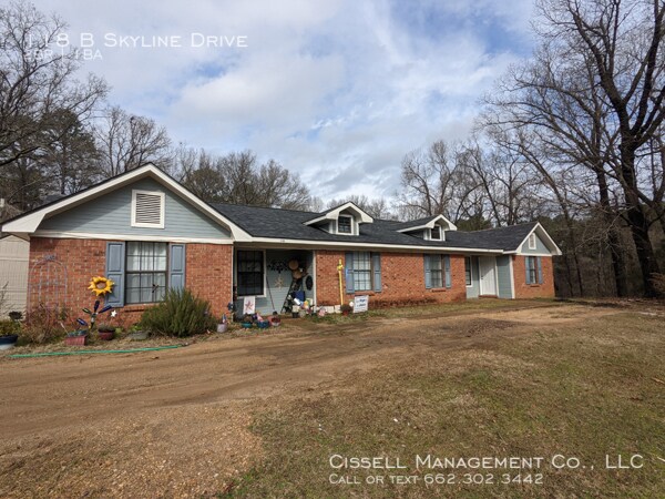 Building Photo - 118B Skyline Dr.