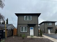 Building Photo - One bed/One Bath Apartment | Available Now