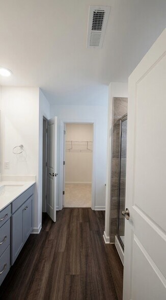Building Photo - 5531 Hydrangea St