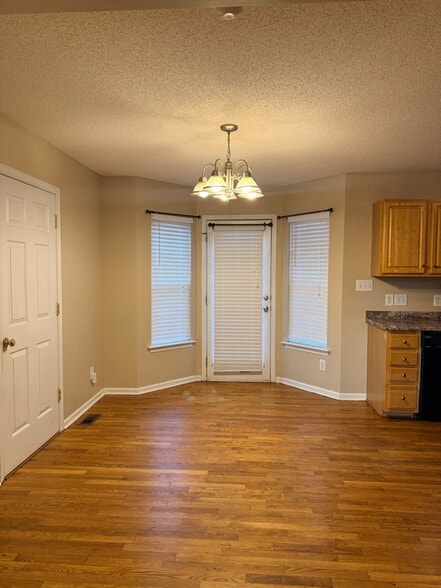 Building Photo - 2011 Taylor Rd