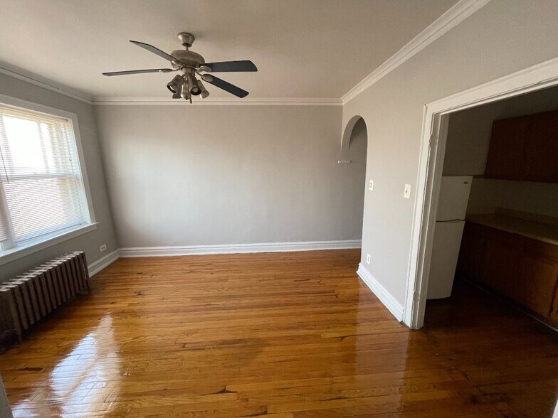 Building Photo - 4650 N Elston Ave