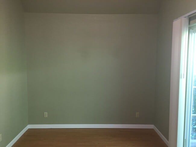 Building Photo - 2781 Spring Blvd