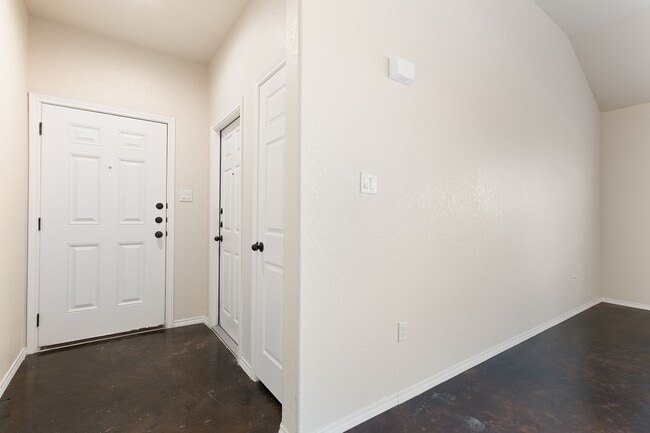 Building Photo - New Braunfels~ Beautiful Luxury 3 Bdrm~Stained Concrete Floors Throughout