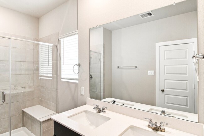 Building Photo - 2186 Shady Pier Dr