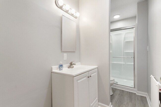 Building Photo - 210 Roanoke St