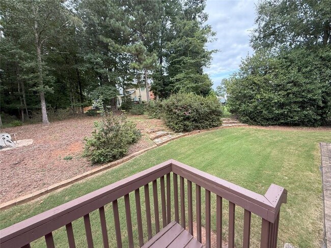 Building Photo - 715 Apsley Way