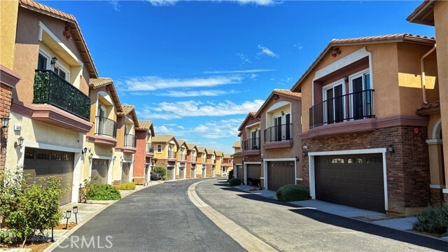 Building Photo - 4424 Lilac Cir